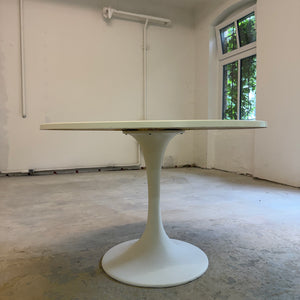 Runder Tulip Esstisch weiß Fiberglas
