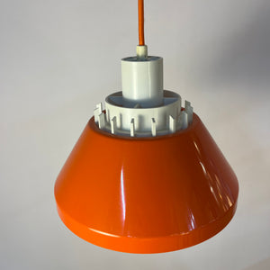 Hängelampe Modell 854 orange Kunststoff von Lyskær Belysning