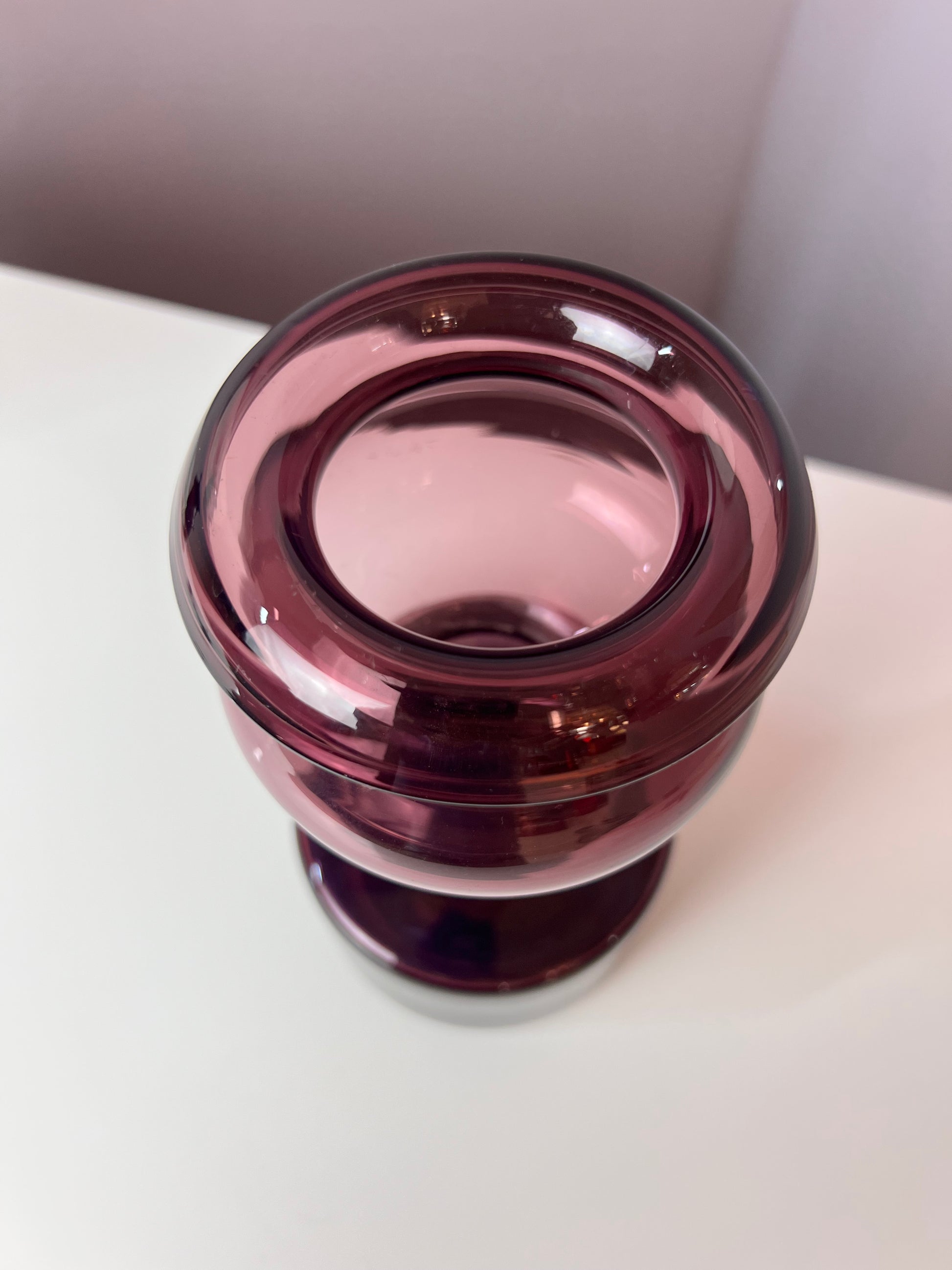 Antik Vase Pompadour weinrot von Nanny Still für Riihimäen Lasi