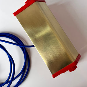 Wandleuchte rot gold von Lyfa Dänemark