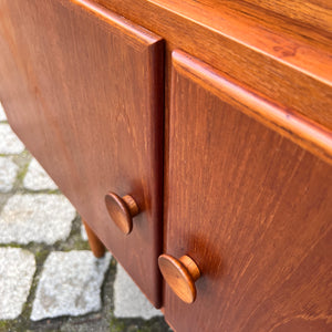 Highboard Teak mit runden Griffen