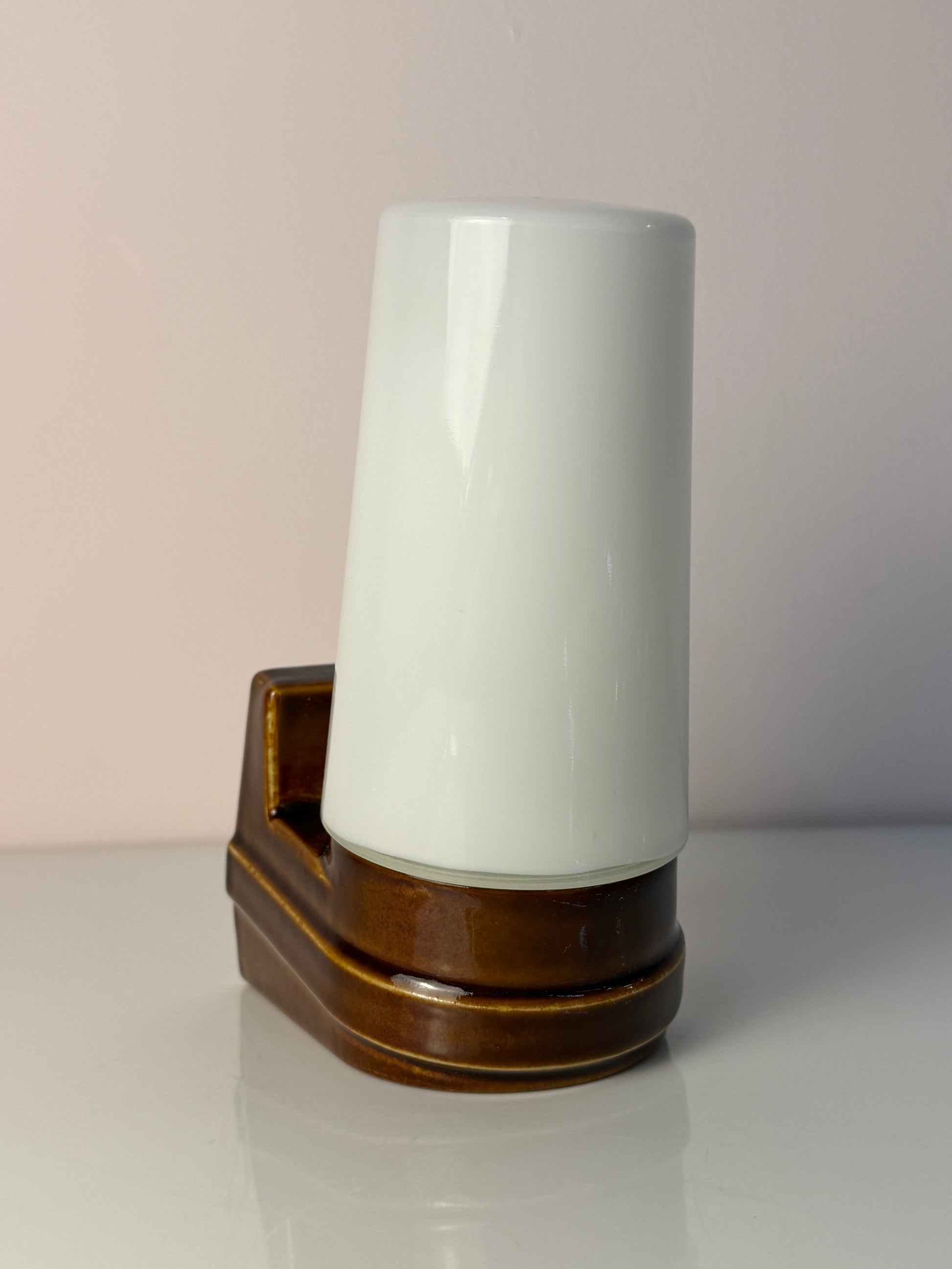 Wandlampe Modell 6080 braun von Sigvard Bernadotte für Ifö