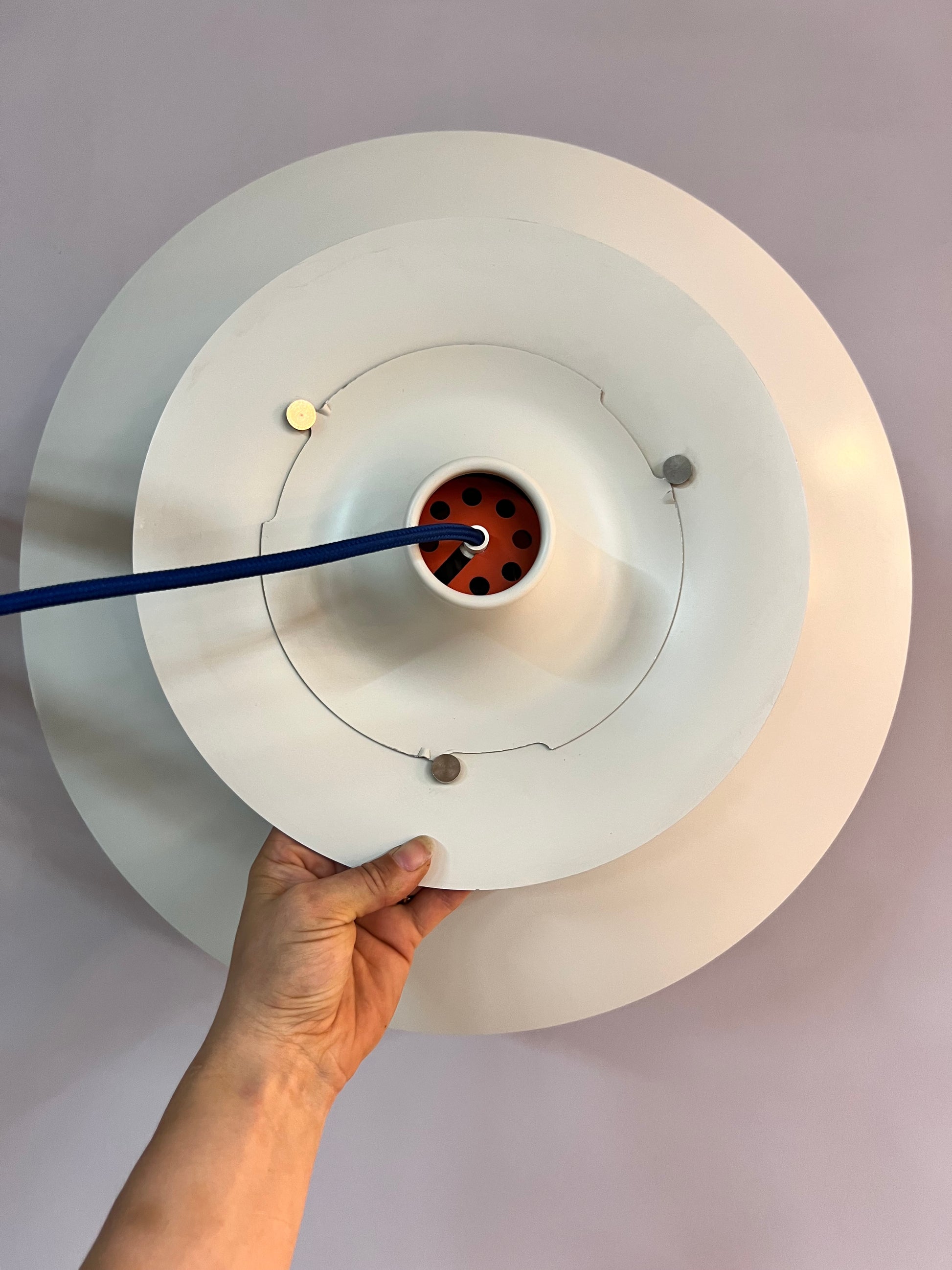 Lamellenlampe PH5 weiß blau von Poul Henningsen für Louis Poulsen