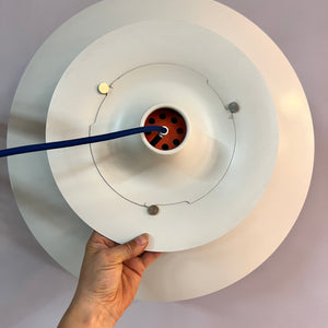 Lamellenlampe PH5 weiß blau von Poul Henningsen für Louis Poulsen