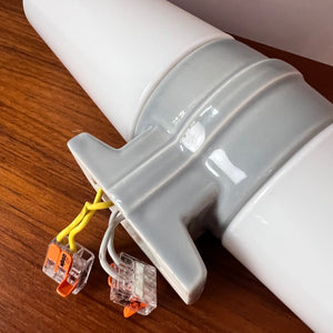 Wandlampe Modell 6060 hellgrau von Sigvard Bernadotte für Ifö
