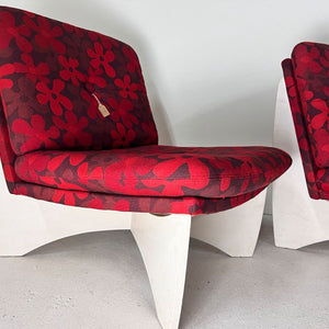 Sessel Flowerpower rot weiß mit Blumenmuster