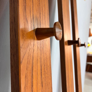 Wandgarderobe mit Haken Teak von Aksel Kjersgaard