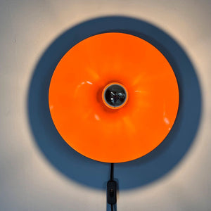 Wandlampe Diskus orange 35 cm von Charlotte Perriand für Honsel
