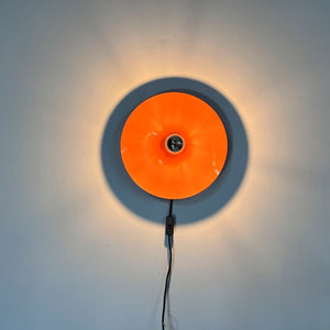 Wandlampe Diskus orange 35 cm von Charlotte Perriand für Honsel