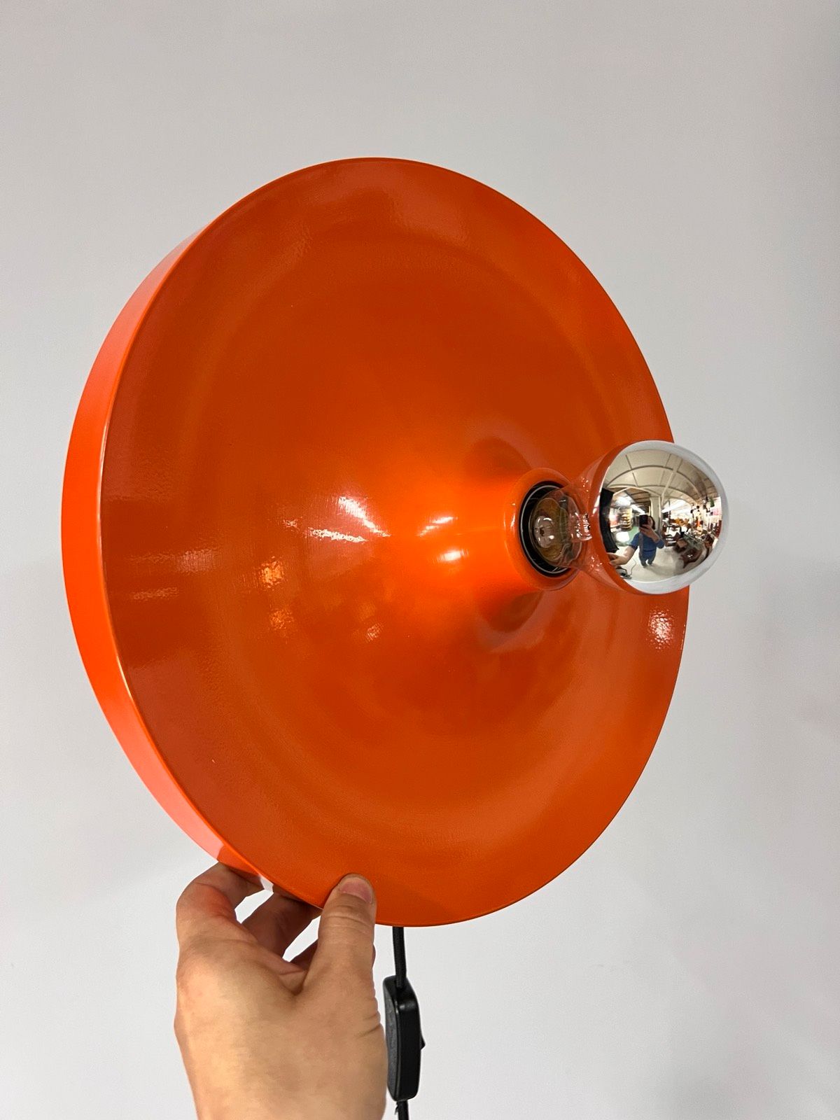 Wandlampe Diskus orange 35 cm von Charlotte Perriand für Honsel