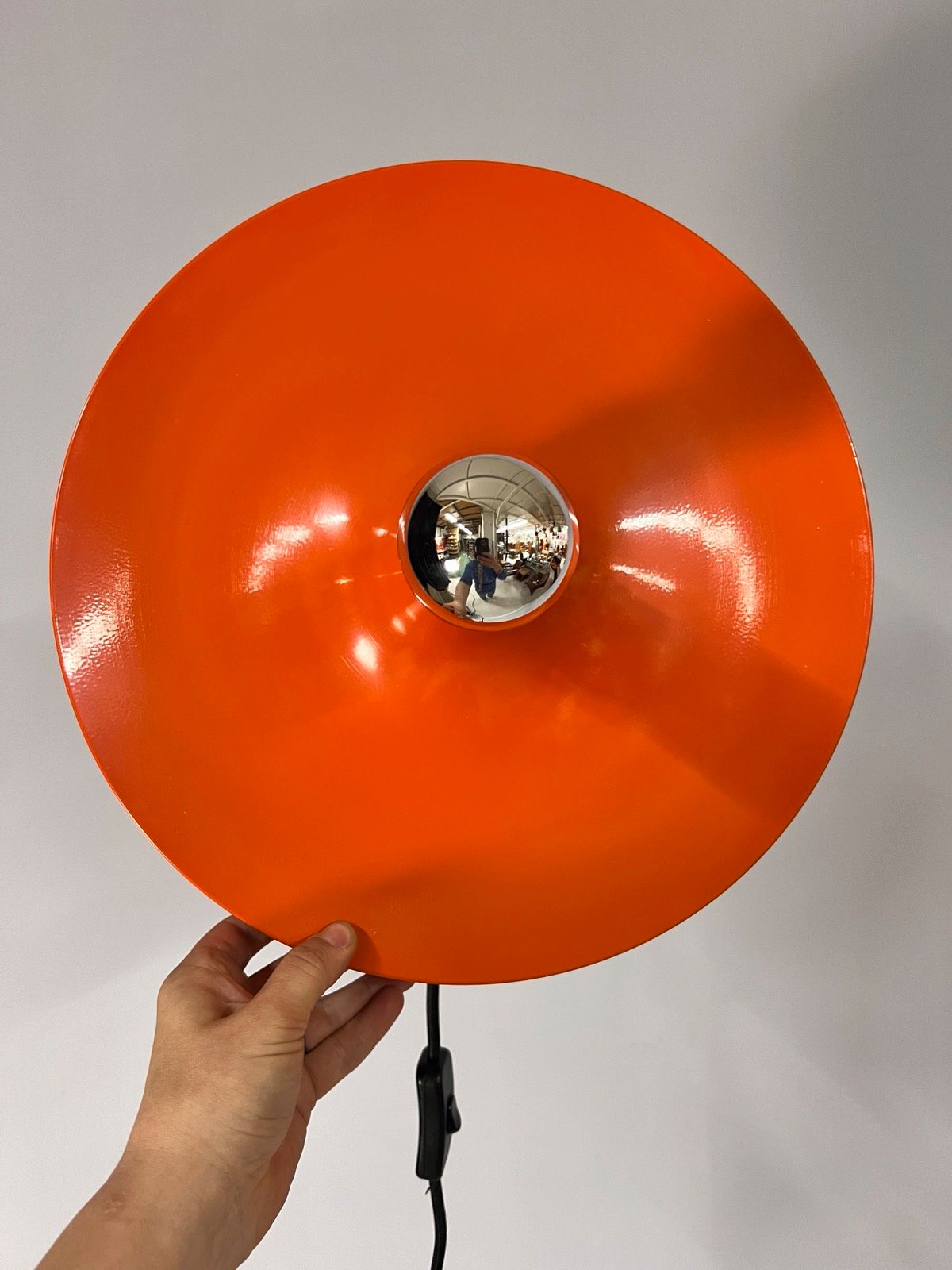 Wandlampe Diskus orange 35 cm von Charlotte Perriand für Honsel