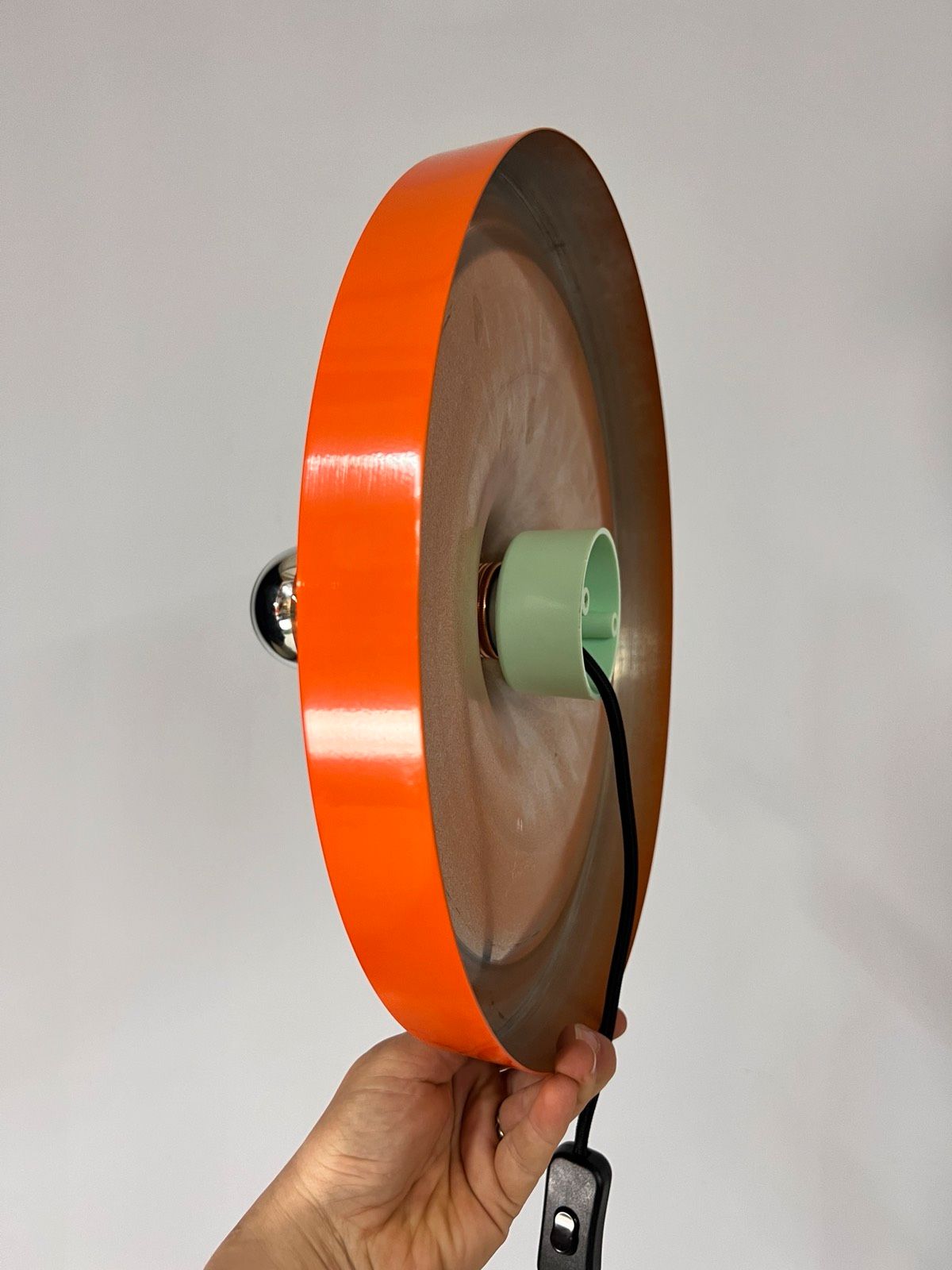 Wandlampe Diskus orange 35 cm von Charlotte Perriand für Honsel