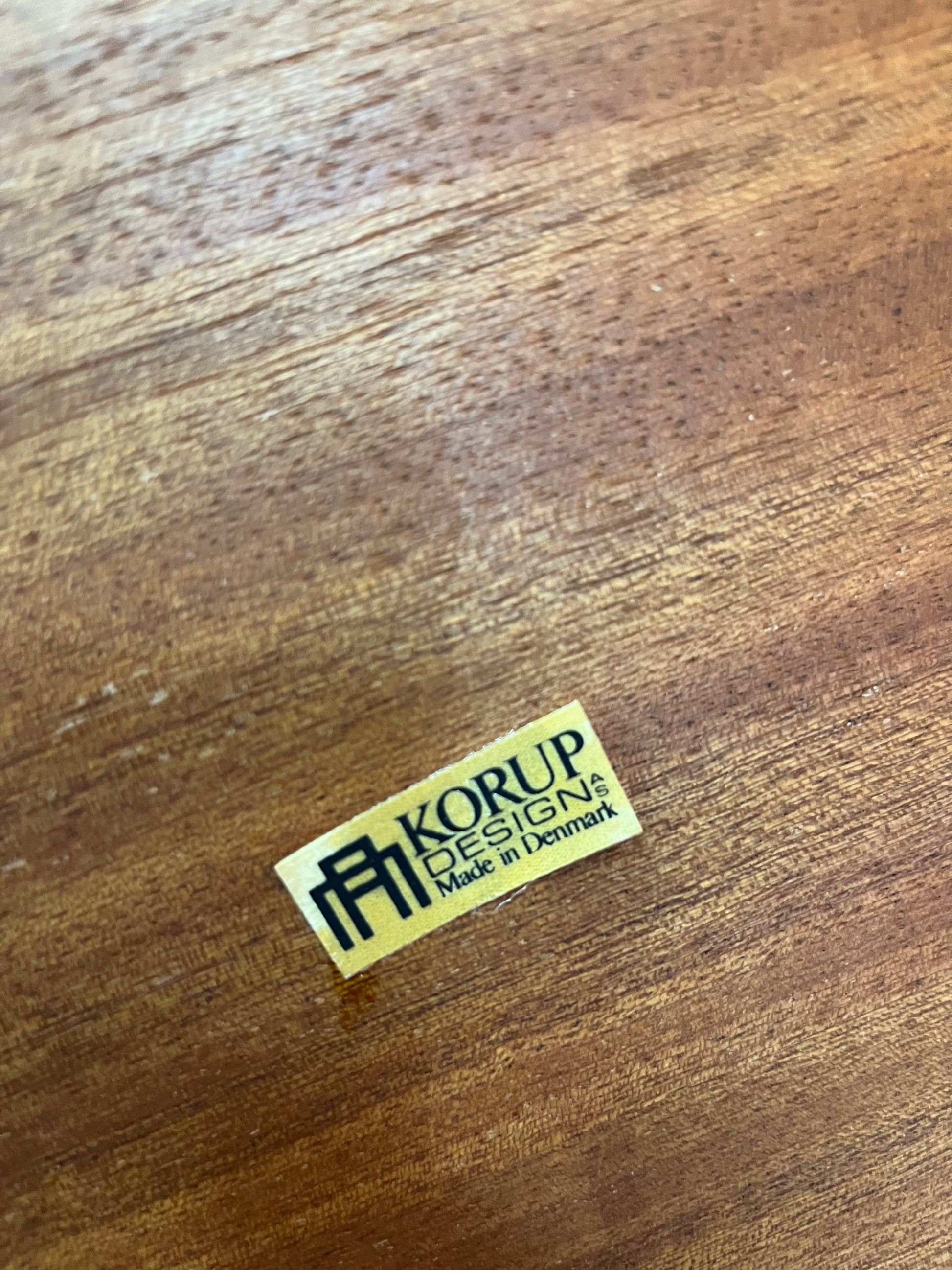 Couchtisch Teak mit Rollen von Korup