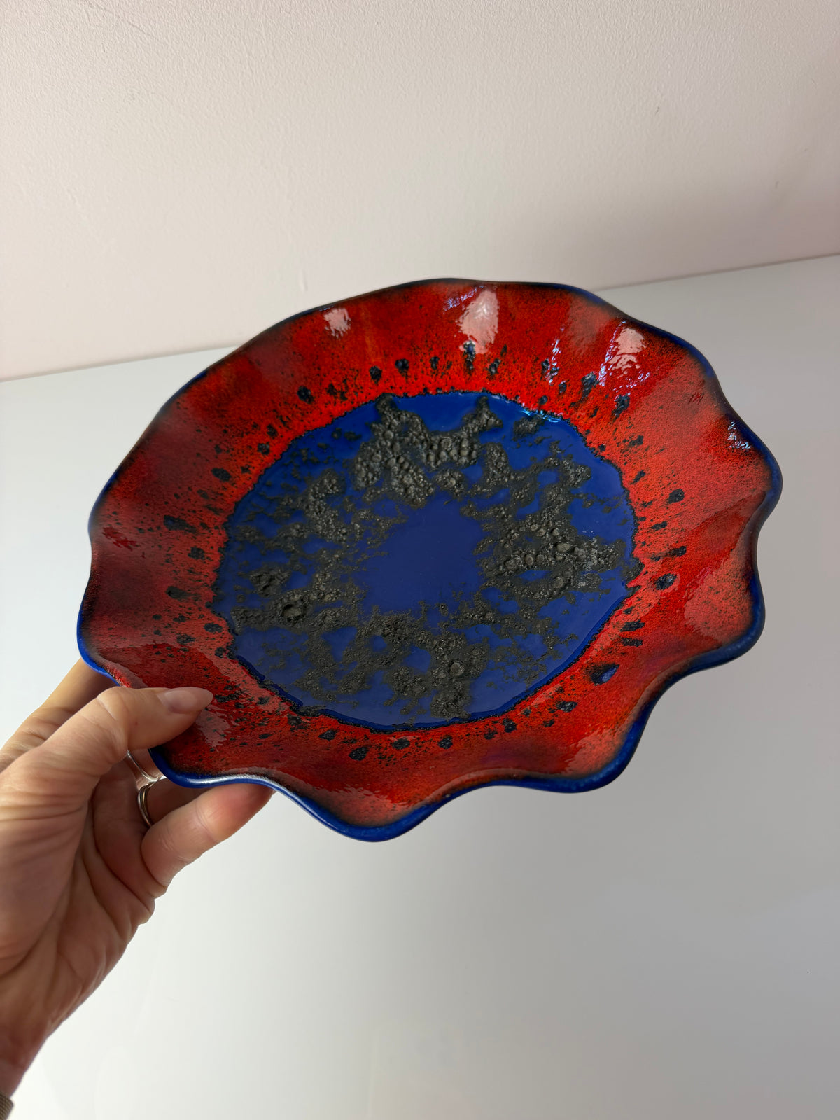 Schale 230-27 Fat Lava blau rot von Dümler & Breiden