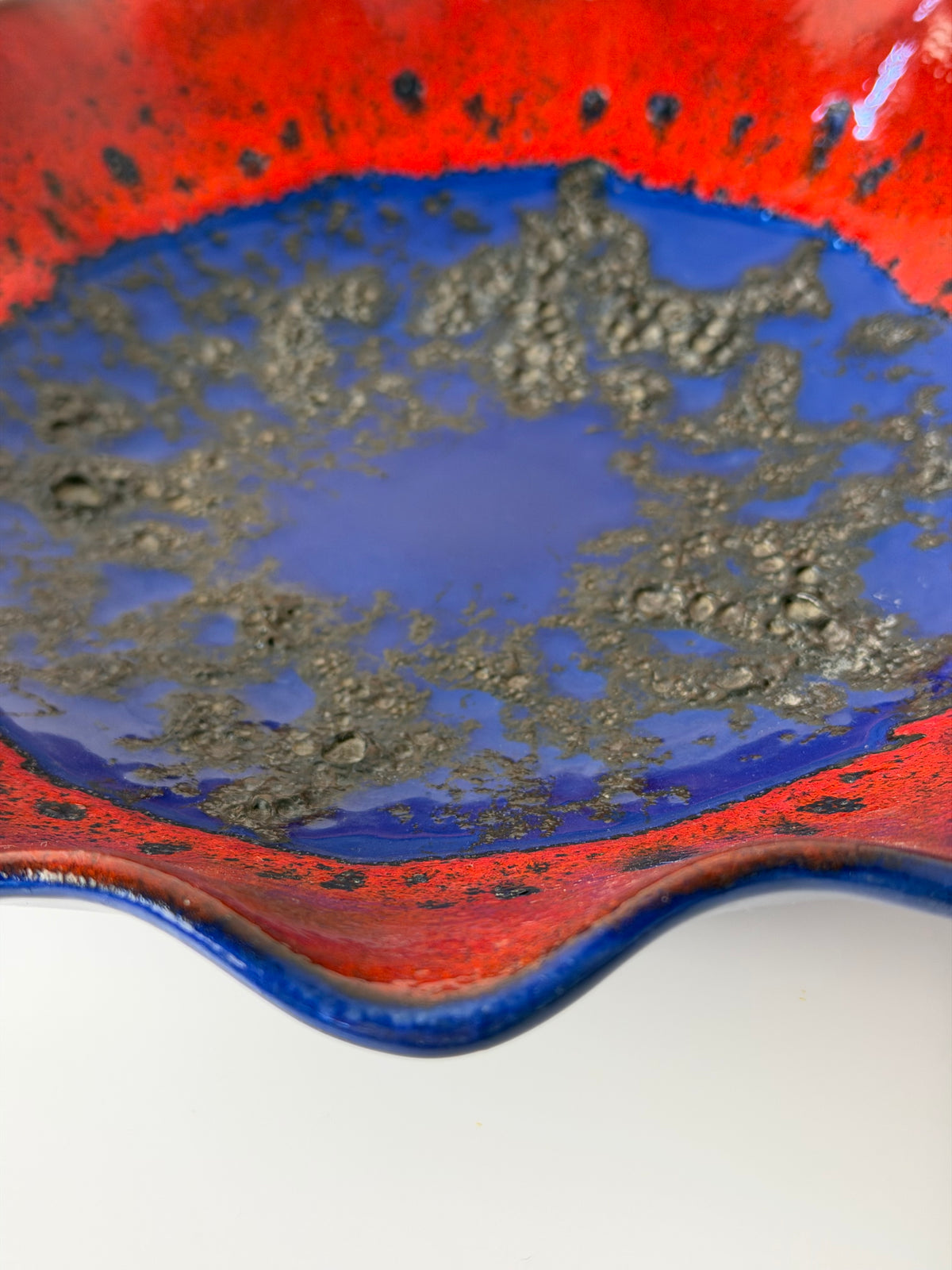Schale 230-27 Fat Lava blau rot von Dümler & Breiden