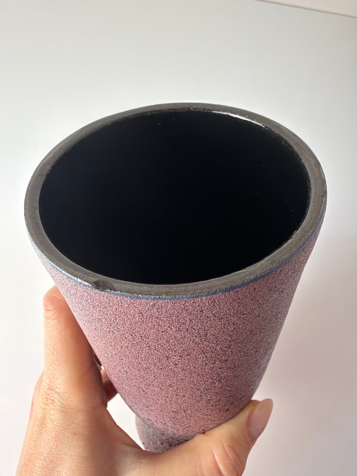 Vase lila von Siegfried Gramann für Töpferhof Römhild
