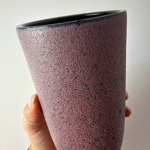 Vase lila von Siegfried Gramann für Töpferhof Römhild