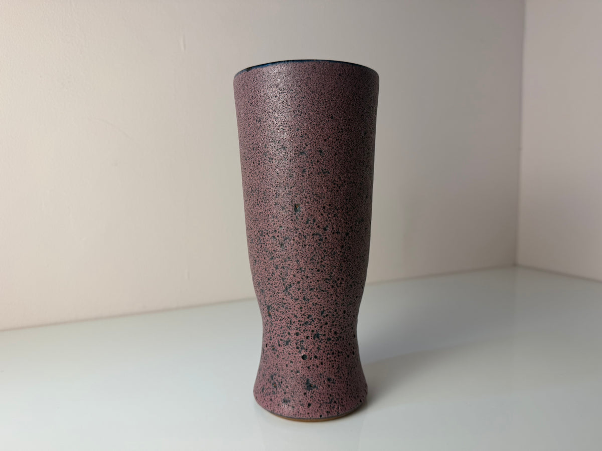 Vase lila von Siegfried Gramann für Töpferhof Römhild