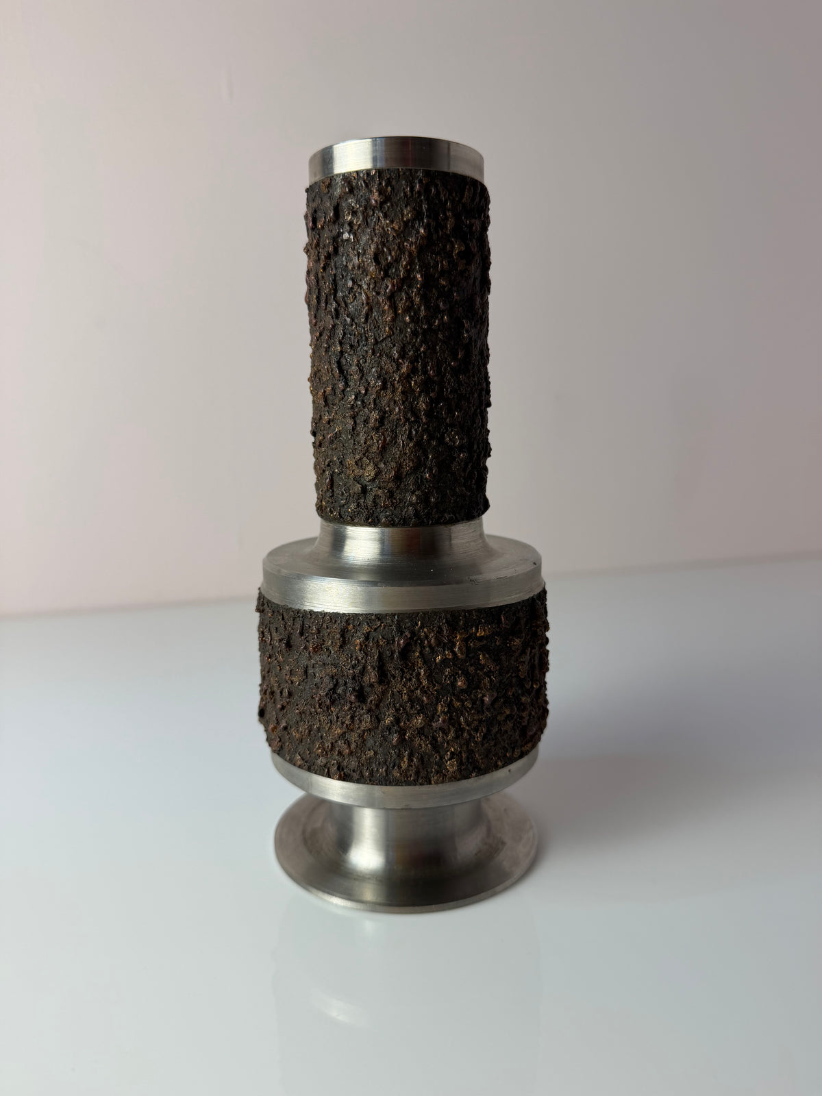 Brutalistische Vase silber braun
