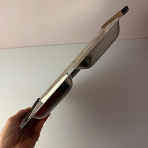 Tablett Edelstahl mit Teak-Griffen von Lundtofte