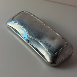 Brillenetui silber mit Prägung aus Dänemark