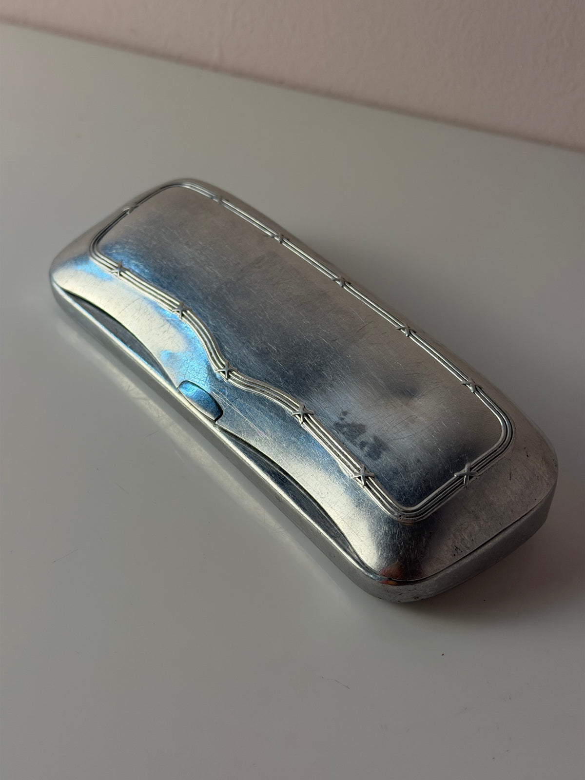 Brillenetui silber mit Prägung aus Dänemark