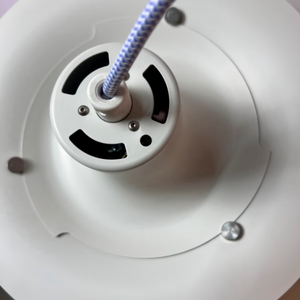 Lamellenlampe PH5 weiß blau mit lila Kabel von Poul Henningsen für Louis Poulsen