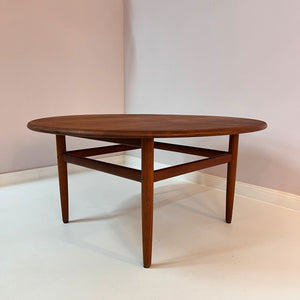 Runder Couchtisch Teak von Niels Bach