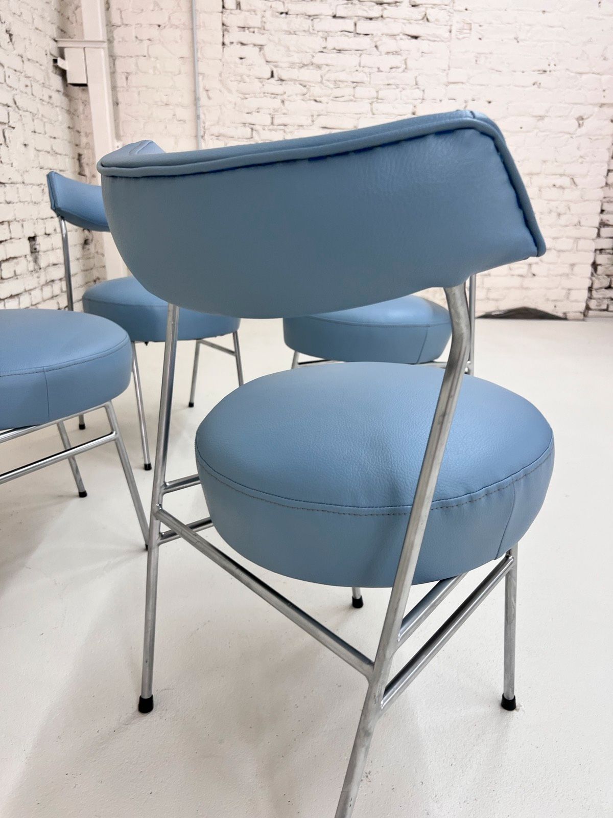 Set: 4x Esszimmerstuhl hellblau Kunstleder Chrom von Walter Knoll