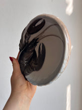 Lade das Bild in den Galerie-Viewer, Schale Hummer Typ 3498 ∅ 19 cm von Erik Nielsen für Royal Copenhagen
