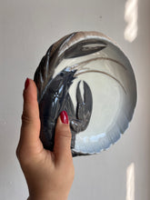 Lade das Bild in den Galerie-Viewer, Schale Hummer Typ 3498 ∅ 19 cm von Erik Nielsen für Royal Copenhagen
