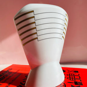 Vase Josep aus Porzellan