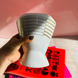 Vase Josep aus Porzellan